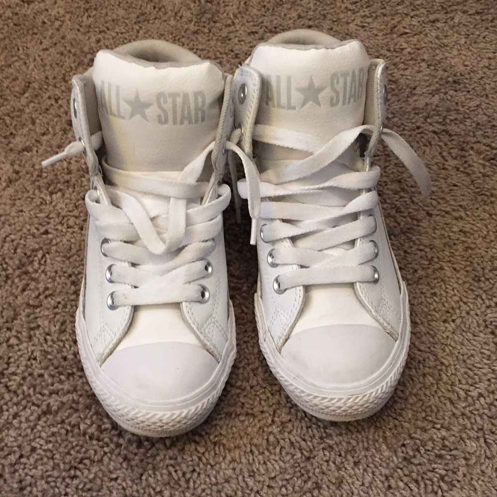 Converse - Picture 2 of 8